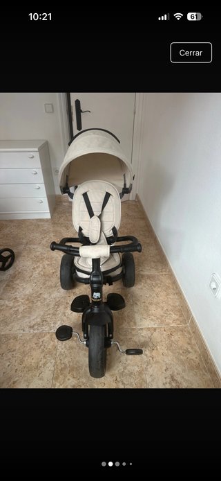 Triciclo bebé con capota y arnés