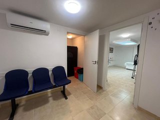 Oficina en venta en Zona Avenida al Vedat en Torrent