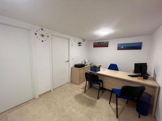 Oficina en venta en Zona Avenida al Vedat en Torrent