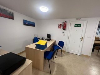 Oficina en venta en Zona Avenida al Vedat en Torrent