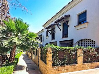 Casa adosada en venta en Nagüeles Alto en Marbella