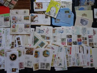 VATICANO GIOVANNI PAOLO II ENORME LOTTO DI FDC E..