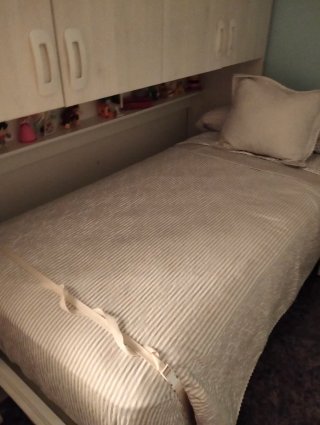 Cama abatible horizontal con armarios