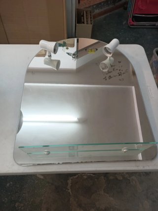Lote de 4 muebles, 2 espejos y 2 mesitas de noche