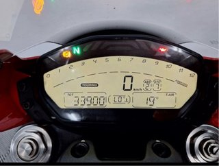 Ducati Monster 821 Roja