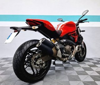 Ducati Monster 821 Roja