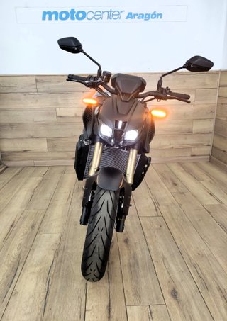 QJ MOTOR SRK 800 A ESTRENAR
