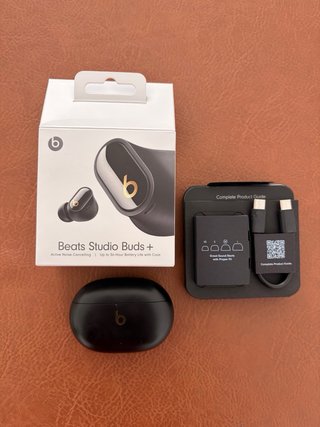 Beats Studio Pro + Negro