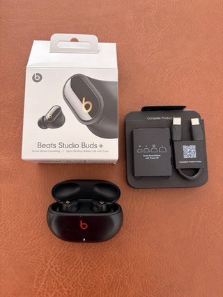 Beats Studio Pro + Negro