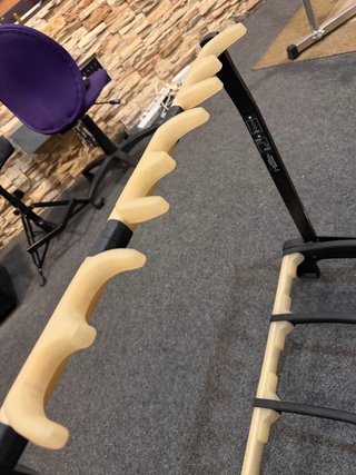 Supporto per chitarra K&M 17513 Guardian