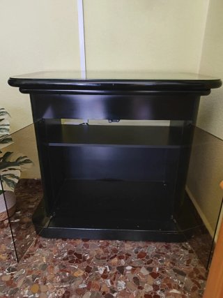 Mueble TV negro de cristal giratorio