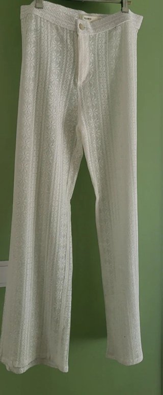 Pantalón de encaje blanco verano