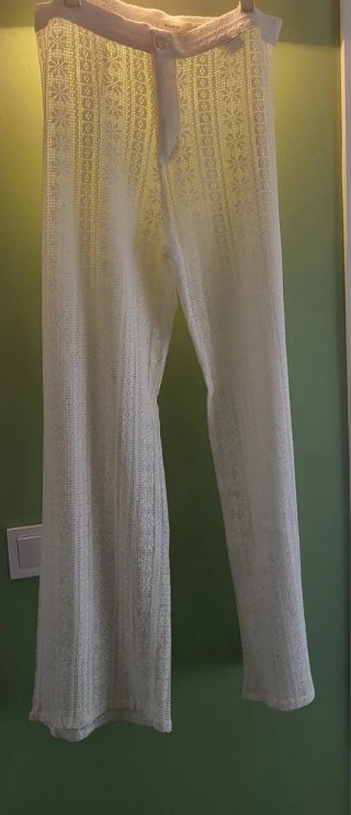Pantalón de encaje blanco verano