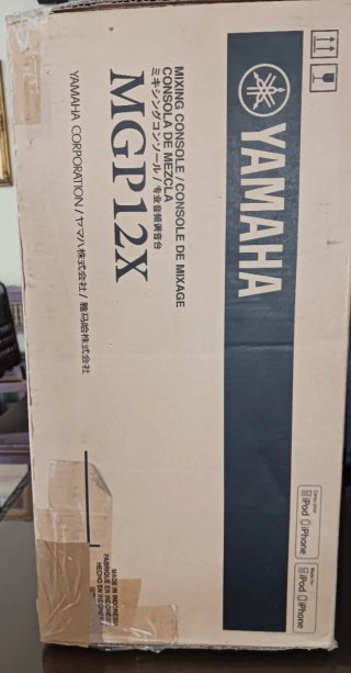 Yamaha MGP12X Mixer Console