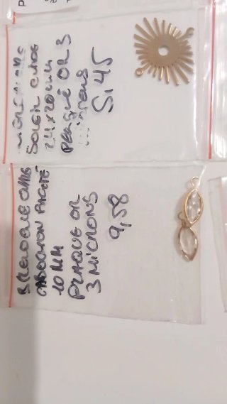 Lote abalorios chapados en oro Perles&Co.