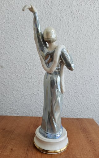 FIGURA DE PORCELANA SEGARRA TORNASOL II