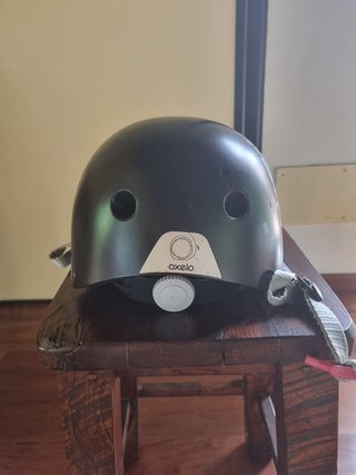 Casco Oxelo nero con grafica 54-58 cm (EN 1078)