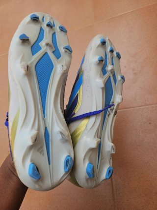Botas de fútbol Messi Adidas