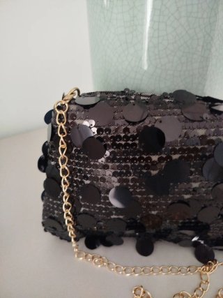 Bolso de fiesta lentejuelas negro y dorado