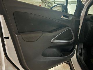 Opel Crossland 2021 63000 km 110 ps