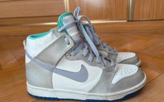 Nike Dunk High Plata Metálico Morado Blanco