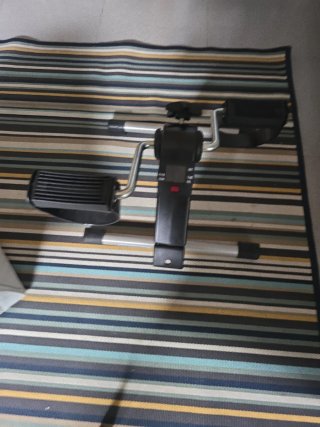 Pedalera de suelo para ejercicio