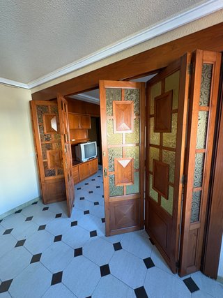 Puerta corredera plegable castaño macizo