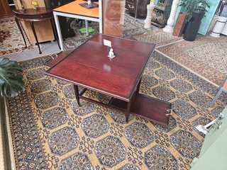 Carrinho bar extensível com 2 tabuleiros
