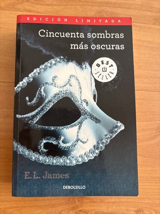 Cincuenta sombras más oscuras