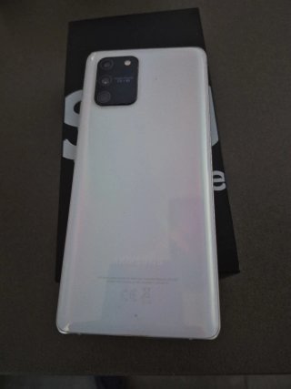 Samsung S10 Lite