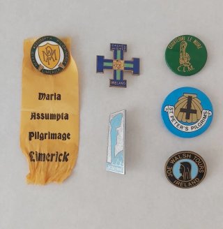 Lourdes Insignias Peregrinación Irlanda Inglaterra