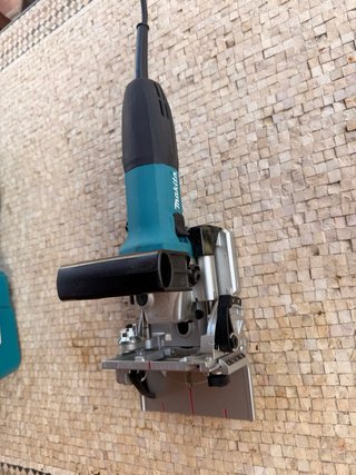 Ensambladora Galleta Makita PJ7000 + Maletín