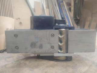 Cepillo eléctrico ferm