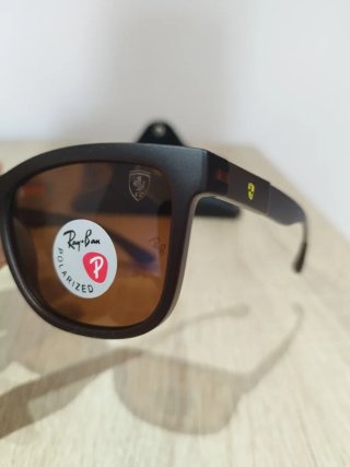 Gafas de Sol Ray-Ban Ferrari Negras Marrones