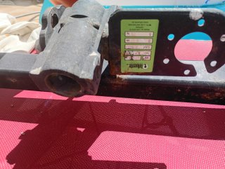 Vendo bola de remolque y enganche , seminuevo