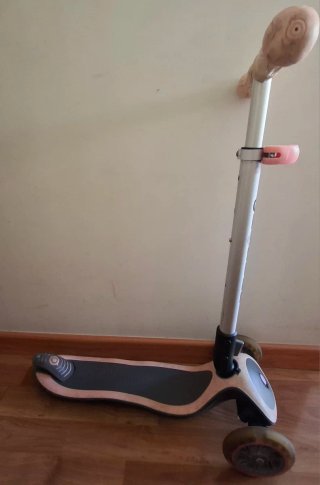 Patinete Globber 3 Ruedas con Luces