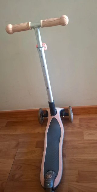 Patinete Globber 3 Ruedas con Luces