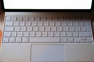 iPad Pro 12,9” M1 256 gb con Magic Keyboard