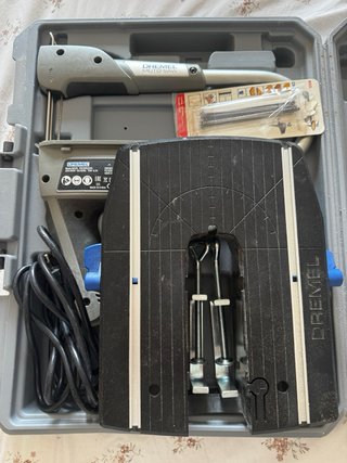 Sierra Dremel Moto-Saw MS20 + Maletín