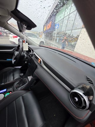 MG ZS 2023