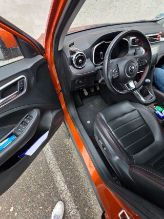 MG ZS 2023