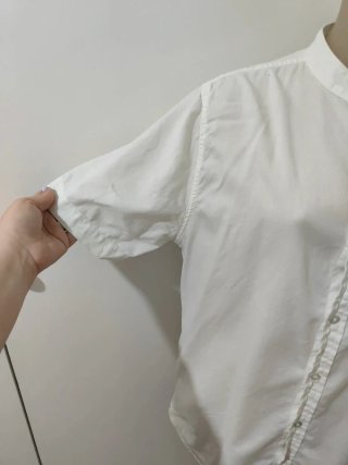 Camisa blanca manga corta cuello mao