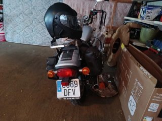 Moto Cruiser Plata y Negra