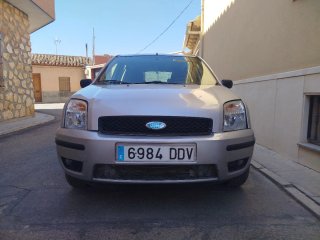 Venta de Ford Fusion.