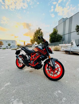 KTM Duke 125