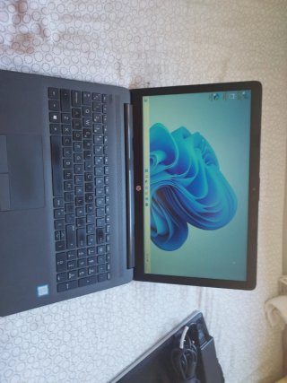 HP 250 G7 i5 8ª Gen 8GB RAM 256GB SSD