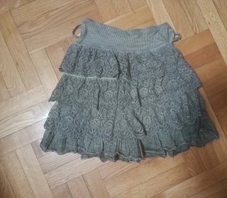 Falda de encaje con volantes talla S