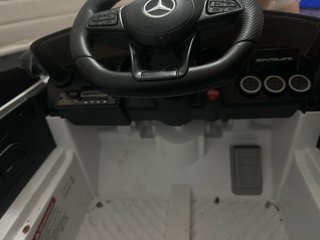 Coche eléctrico infantil Mercedes AMG