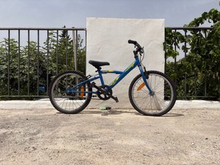 Bicicleta infantil azul