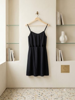 Vestido Negro Cut Out Talla S
